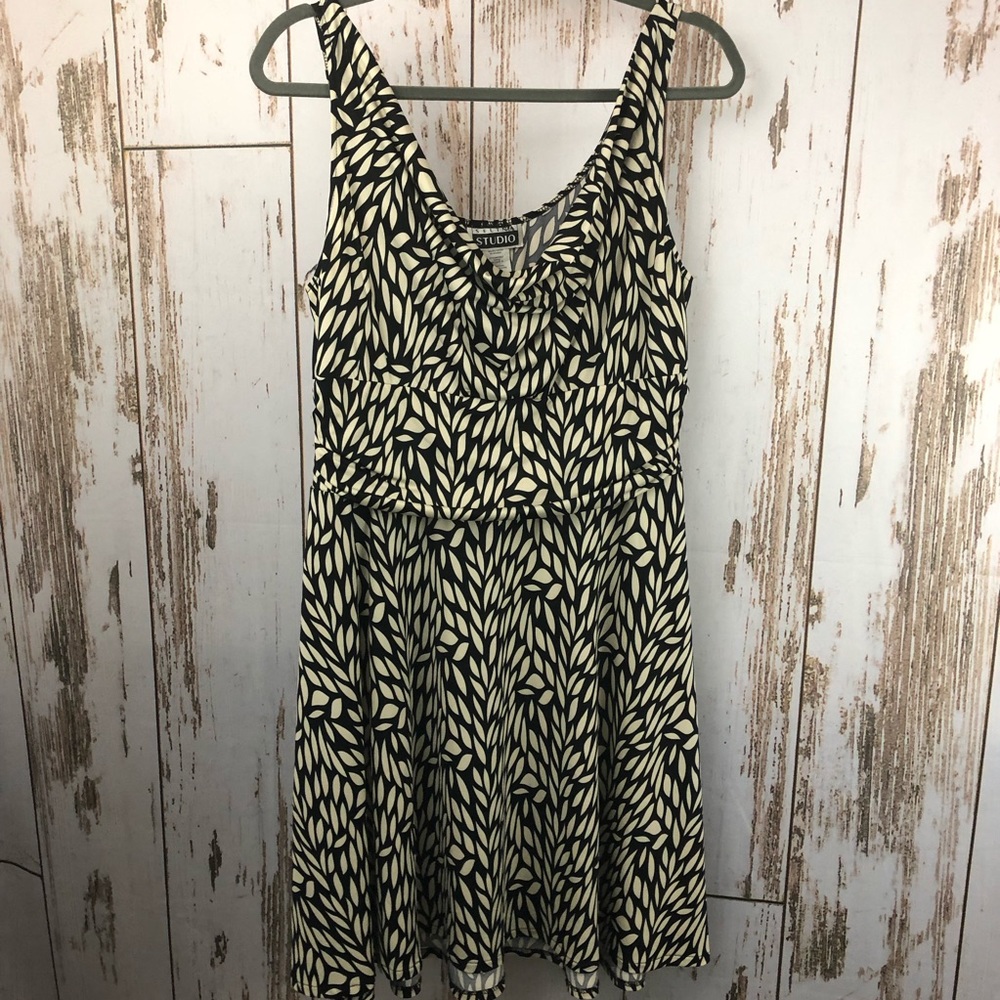 Selina Studio Dress, Size XL. In excellent condition!!
